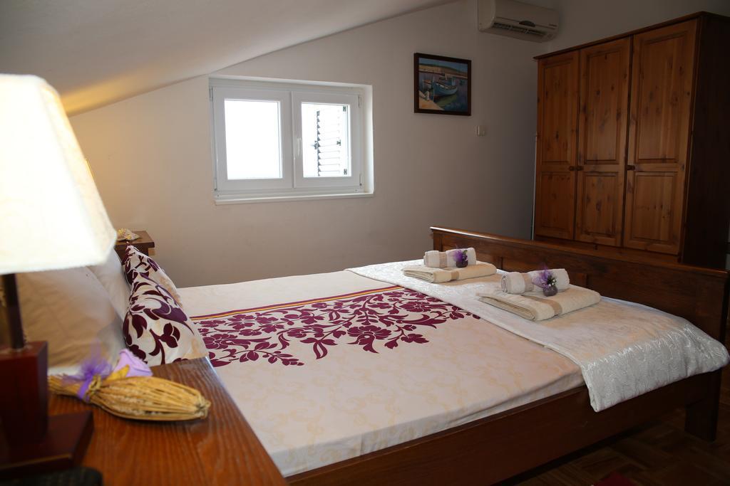 Hotel Pansion Adria Sveti Filip i Jakov Habitación foto